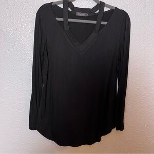 Amaryllis Black V-Neck Long Sleeve Top